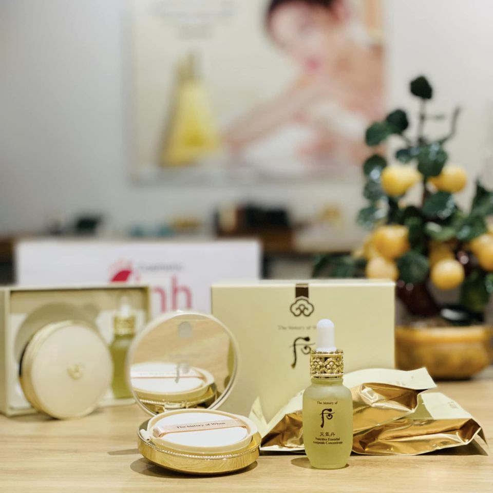 The History of Whoo Gongjinhyang Radiant Brightening Moisture Cushion Foundation #21 + 2 refills